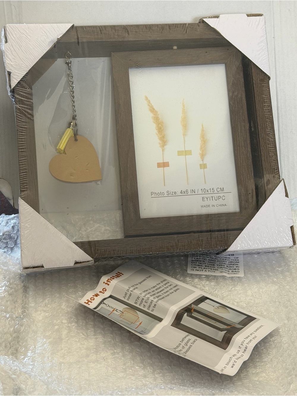 Wood Finish Heart Keychain Photo Frame - Brown
